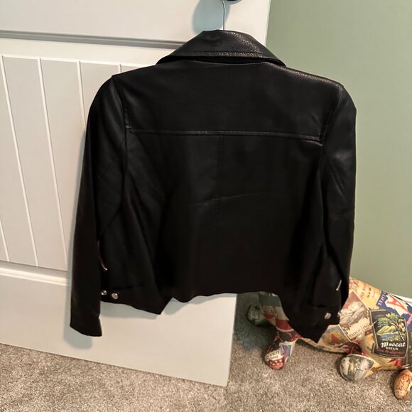 Black Faux Leather Jacket- Size 6 - Picture 2 of 2